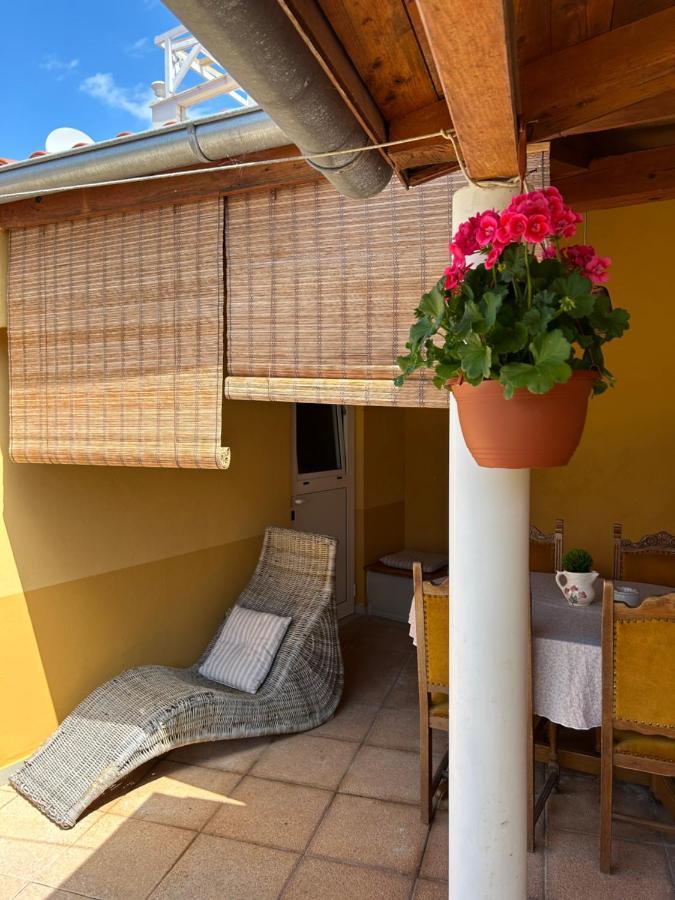 Zio Nino Apartment Sutomiscica ภายนอก รูปภาพ