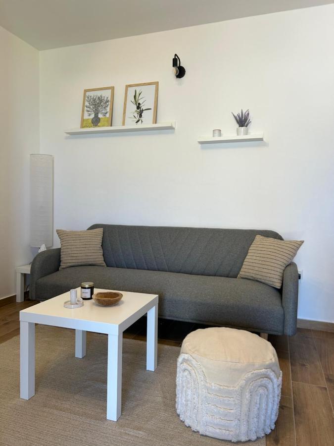 Zio Nino Apartment Sutomiscica ภายนอก รูปภาพ